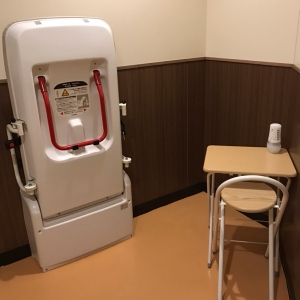 マミーマート 南中野店(2F)の授乳室・オムツ替え台情報 画像4