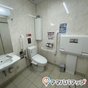 薬王堂新庄泉田店のオムツ替え台情報 画像1