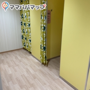 ららぽーと福岡 2階ベビー休憩室(2F)の授乳室・おむつ替え台の写真(4枚目)