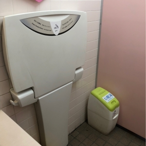 スーパーオータニ江曽島店(1F)の授乳室・おむつ替え台の写真(1枚目)