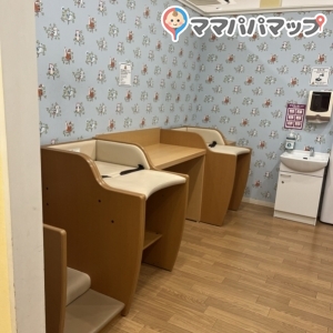 イオンモール今治新都市(2階 イオンラウンジ脇)の授乳室・オムツ替え台情報 画像4