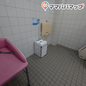 男の子用の立ち便器ありました