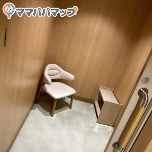 授乳室(鍵付き)