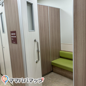 スーパービバホーム蕨錦町店(2F)の授乳室・オムツ替え台情報 画像3