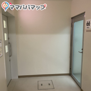 茅ヶ崎市総合体育館(1階授乳室)の授乳室・オムツ替え台情報 画像2