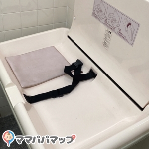 大阪市立　福島区民センター(1F)の授乳室・おむつ替え台の写真(2枚目)