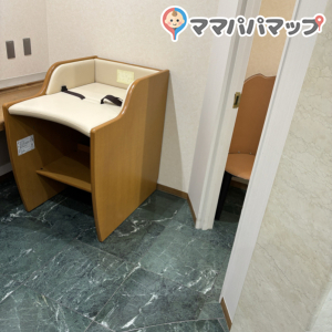 IDC大塚家具 新宿ショールーム(5F)の授乳室・おむつ替え台の写真(1枚目)