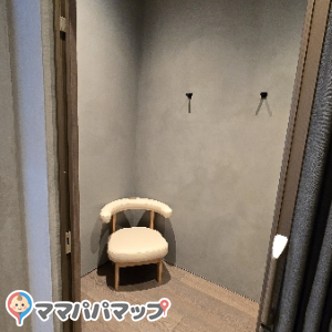 ニュウマン高輪 MIMURE(3F)の授乳室・おむつ替え台の写真(5枚目)