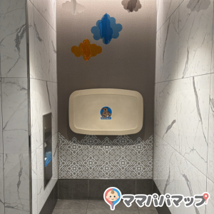 クアラルンプール国際空港ターミナル1(KLIA1)(5F)のオムツ替え台情報 画像1
