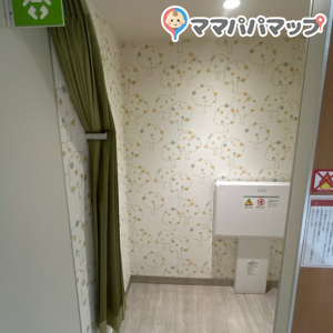 バル 小山駅ビル(3F)の授乳室・オムツ替え台情報 画像1