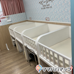 イオン長浦店(2F)の授乳室・おむつ替え台の写真(2枚目)