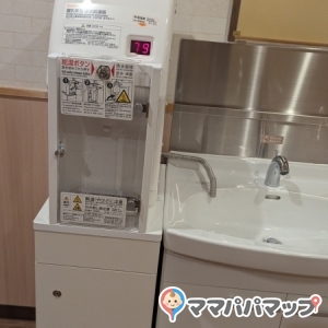 カインズ紀伊川辺店(1F)の授乳室・オムツ替え台情報 画像2