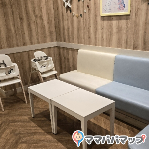 ソファーが広いです！
