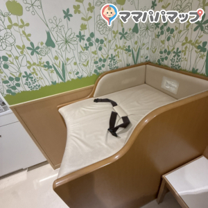 福岡空港 国内線旅客ターミナルビル 保安検査通過前エリア(2F)の授乳室・オムツ替え台情報 画像1