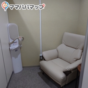 授乳室室内