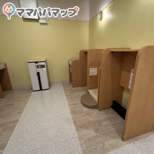 三井ショッピングパーク ららぽーと安城(1F)の授乳室・オムツ替え台情報 画像6