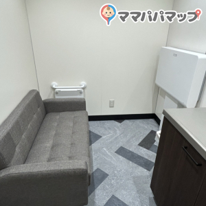 ホームセンターさくもと　浦添店(B1)の授乳室・オムツ替え台情報 画像1