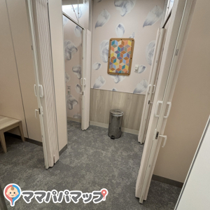 WEST COURT(2F)の授乳室・オムツ替え台情報 画像7