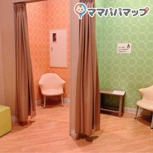 ファミリースペース(4F)の授乳室・オムツ替え台情報 画像9