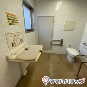 北区　区民センター赤羽北(2F)のオムツ替え台情報 画像1