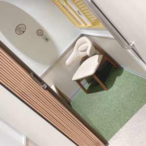 授乳スペースの扉を入って右側の授乳室