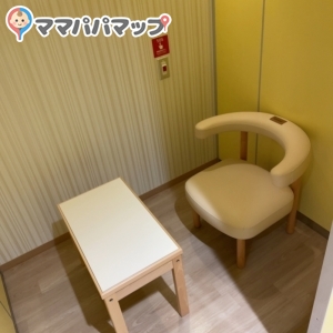 ららぽーと福岡 2階ベビー休憩室(2F)の授乳室・おむつ替え台の写真(3枚目)