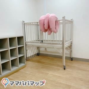 愛育クリニック(1F)の授乳室・おむつ替え台の写真(1枚目)