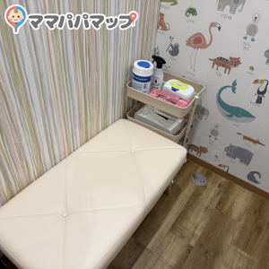 トヨタカローラ滋賀 近江八幡店1号館の授乳室・オムツ替え台情報 画像1