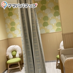 サクラマチクマモトB1F(B1)の授乳室・おむつ替え台の写真(4枚目)