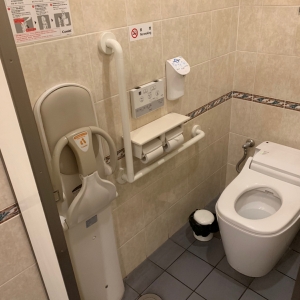 サイゼリヤ 香椎 フェスティバルガーデン店(1F)のオムツ替え台情報 画像1