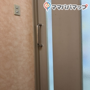 ベスト電器山口宇部店の授乳室・オムツ替え台情報 画像2