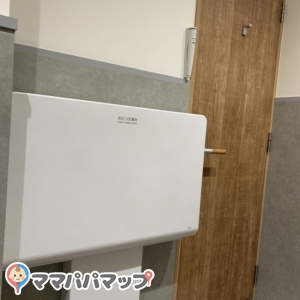 モスバーガー仙台西口店(1F)のオムツ替え台情報 画像5