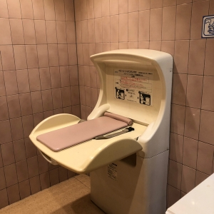 おむつ台