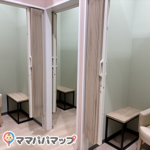 テラスモール湘南 アカチャンホンポ内ベビー休憩室(3F)の授乳室・オムツ替え台情報 画像4