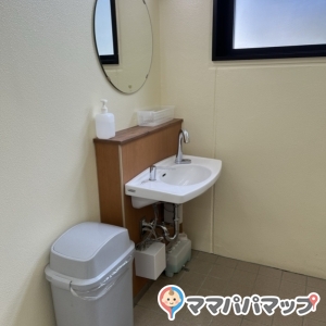 浜松市動物園の授乳室・オムツ替え台情報 画像4