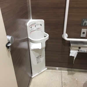 JR川崎駅(2F JR構内 北口改札)のオムツ替え台情報 画像3