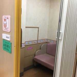 トイザらス  西春日井店(1F)の授乳室・オムツ替え台情報 画像6