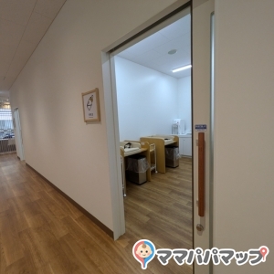 黒石市役所わのまちセンター(2F)のオムツ替え台情報 画像8