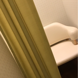 小さい個室が２つ