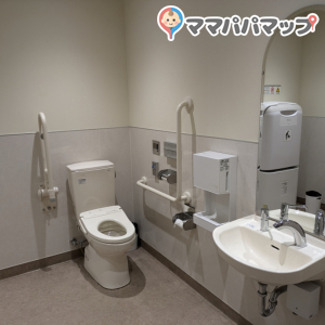 多目的トイレ