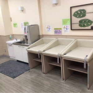 イオンタウン山梨中央の授乳室・オムツ替え台情報 画像6