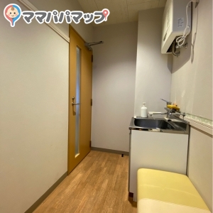 軽井沢プリンスホテルスキー場(Snow House 2階)の授乳室・おむつ替え台の写真(2枚目)