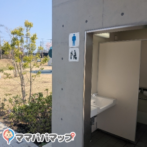 みやど公園(1F)の授乳室・おむつ替え台の写真(2枚目)
