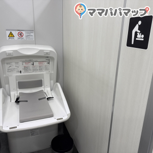 コーナン 今宿店(1F)の授乳室・おむつ替え台の写真(1枚目)