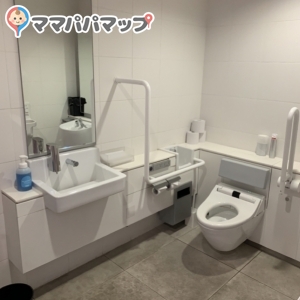 ネスカフェ 原宿(2F)のオムツ替え台情報 画像2