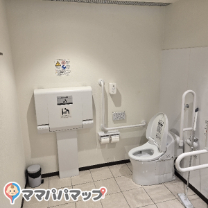 Honda Cars北大阪　茨木上穂積(1F)のオムツ替え台情報 画像1