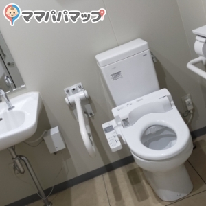 ダイレックスライフガーデン甘木店(1F)のオムツ替え台情報 画像4