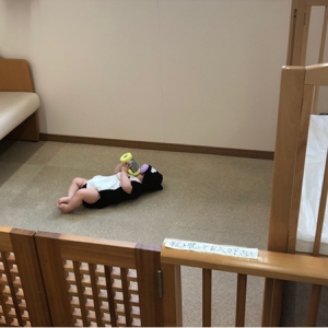 赤ちゃんがゴロンと転がれるスペースもあり