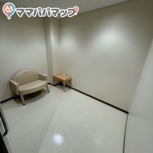 有明こども図書館(7F)の授乳室・オムツ替え台情報 画像1