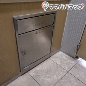 トイレ内おむつゴミ箱